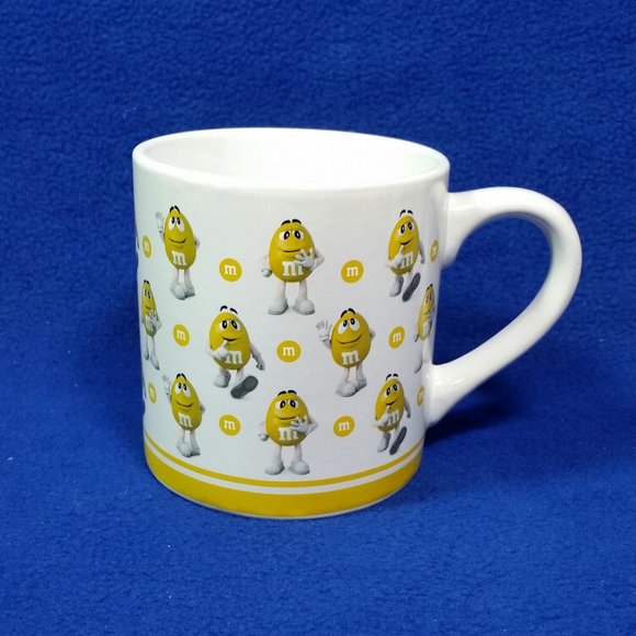 Yellow M&M's Coffee Mug 2018 Collectible Mug Preowned - Picture 1 of 10